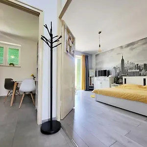Cozy With Balcony 10 Min From The Rijeka