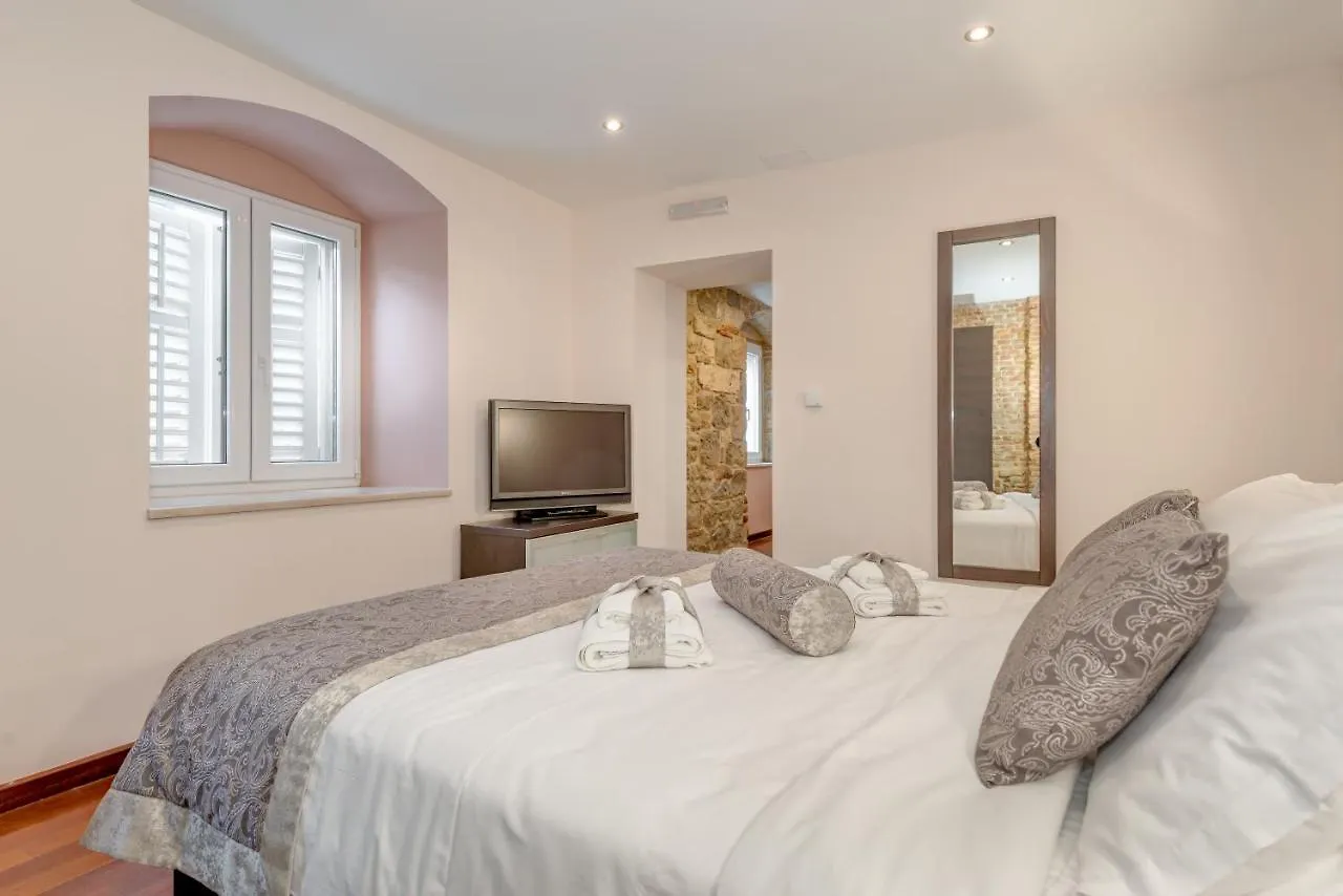 Palace Suites Heritage Hotel - Adults Only Split