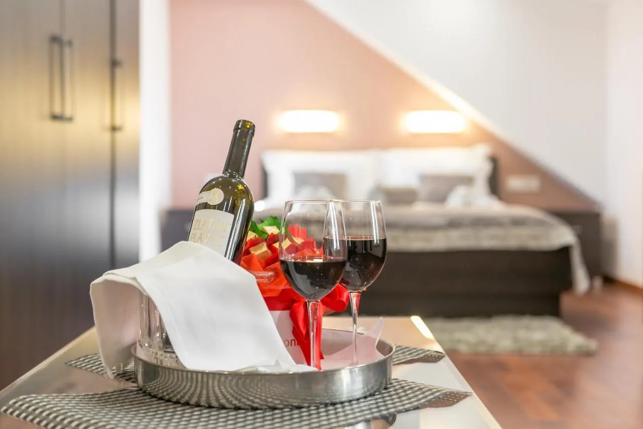 Palace Suites Heritage Hotel - Adults Only Split