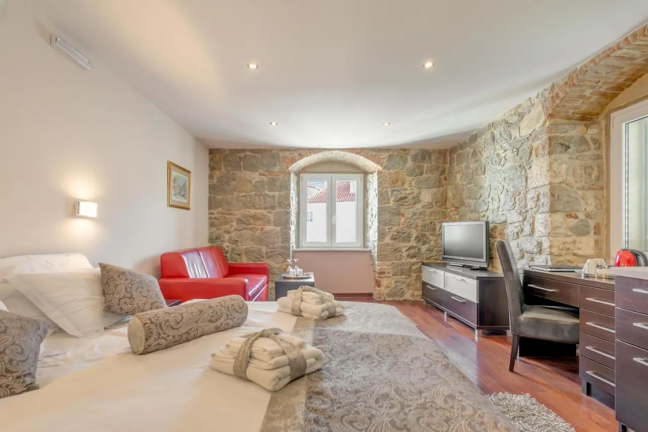Palace Suites Heritage Hotel - Adults Only Split