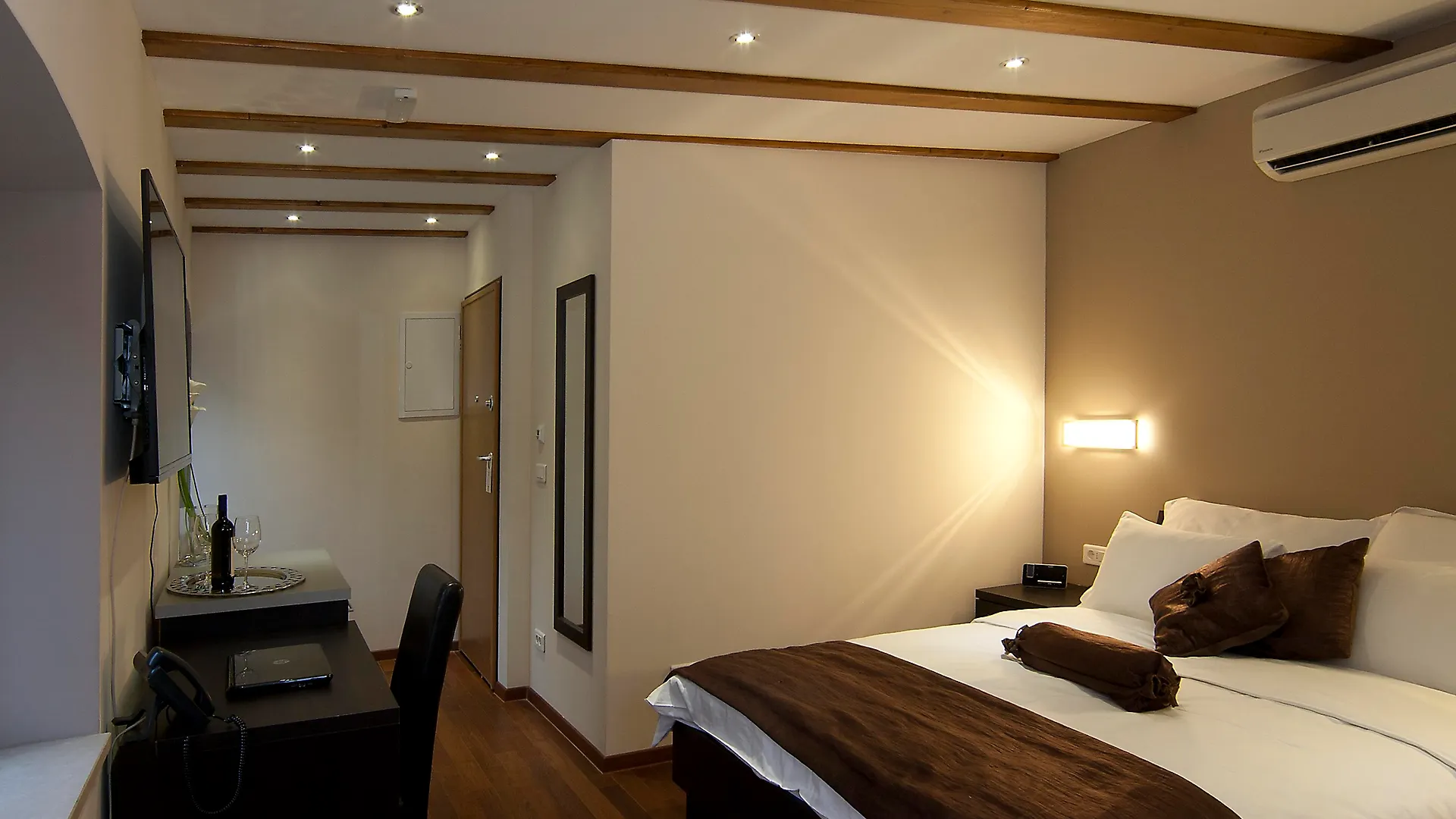 Palace Suites Heritage Hotel - Adults Only Split