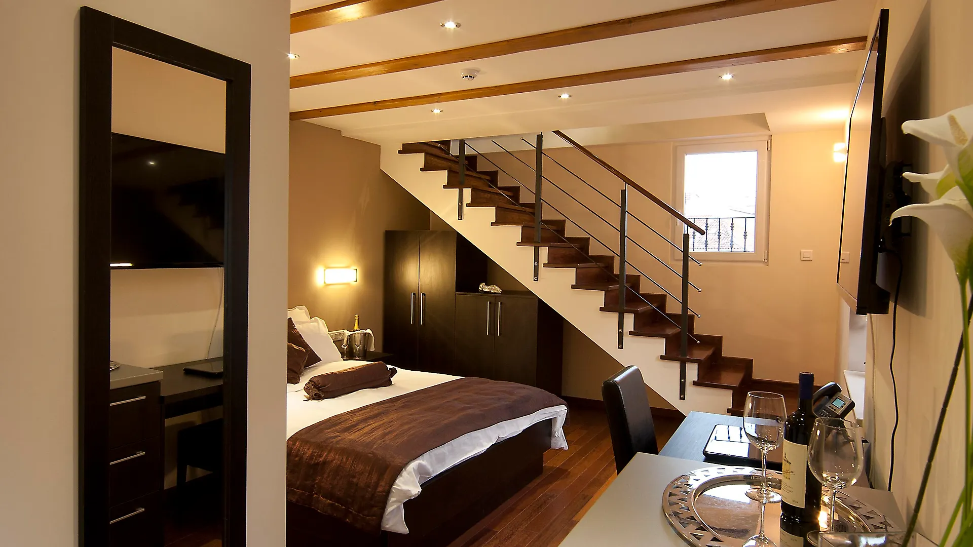 Palace Suites Heritage Hotel - Adults Only Split